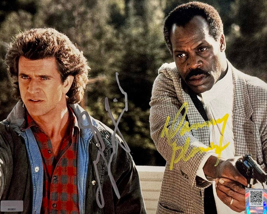 Danny Glover, Mel Gibson Signed 8x10 Photo (Lethal Weapon) - Celebrity Authentics Official Pix